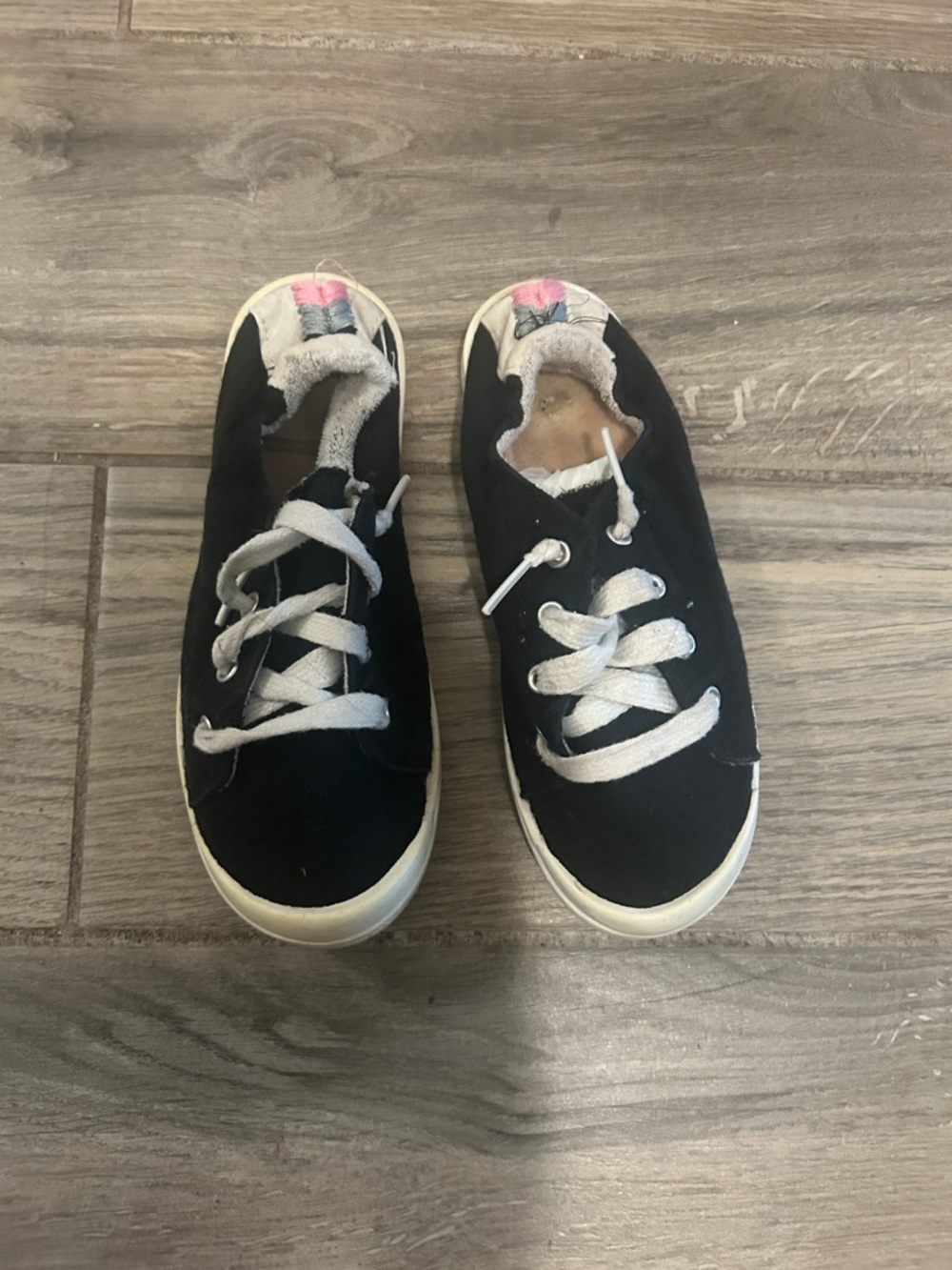 wonder nation Black Canvas Sneakers with White Laces and Pink Heel Tab